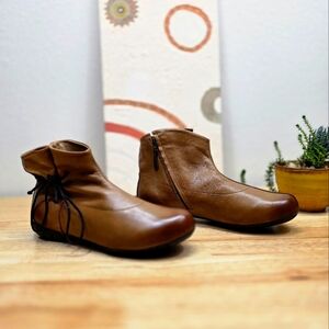 NEW! SERGIO TOMANI BOOTS booties 37